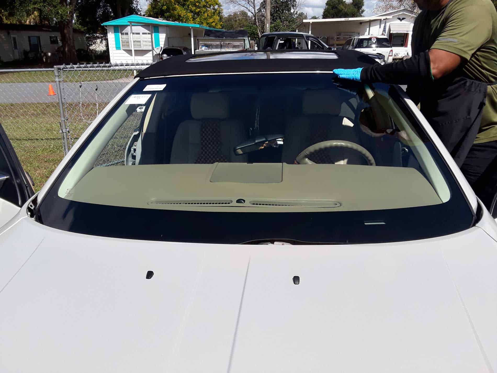 You are currently viewing Florida windshield replacement law favors comprehensive coverage
