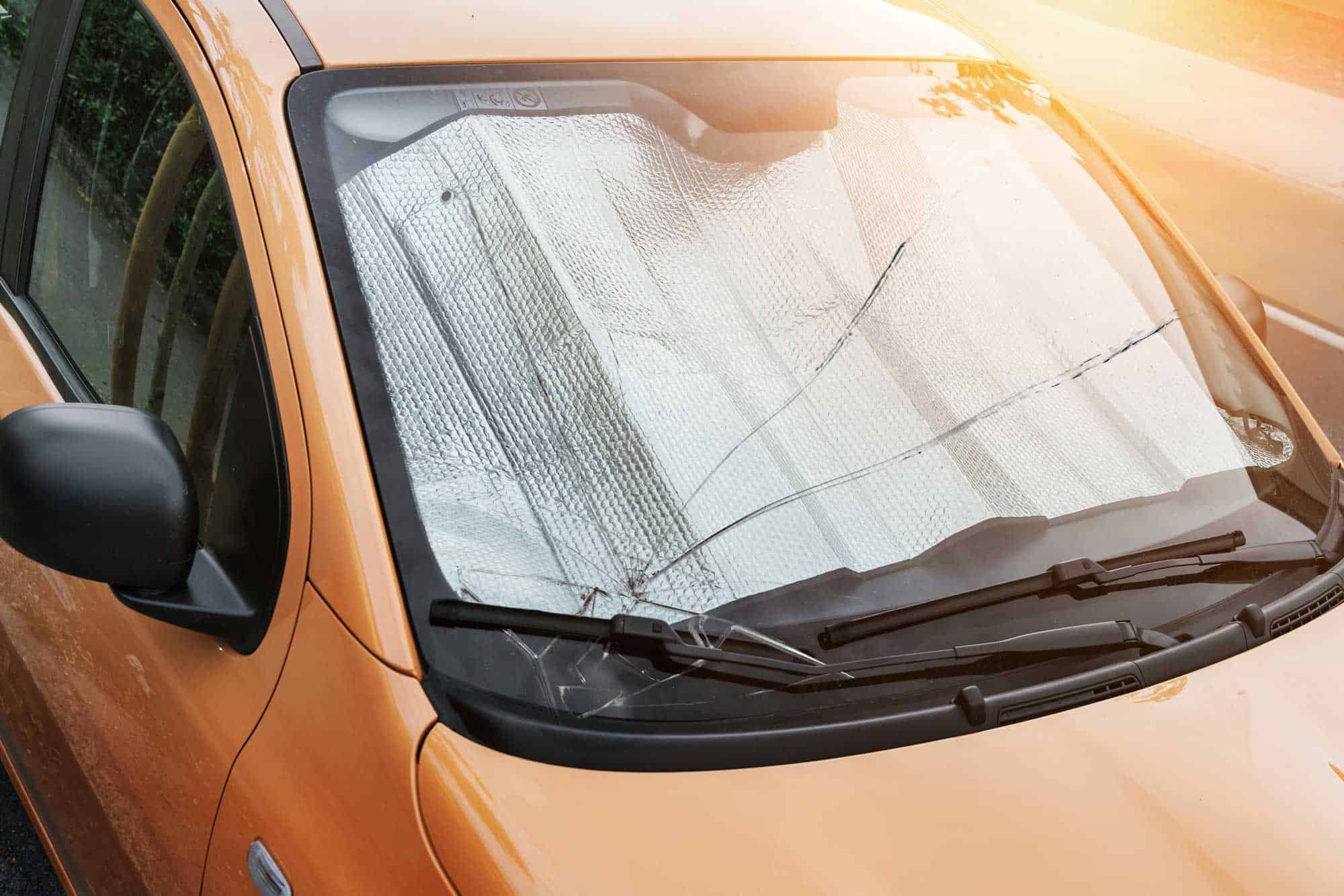 You are currently viewing Can windshields crack from heat in Florida?