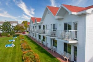 Read more about the article 4 Considerations for Booking Ephraim, Wisconsin lodging